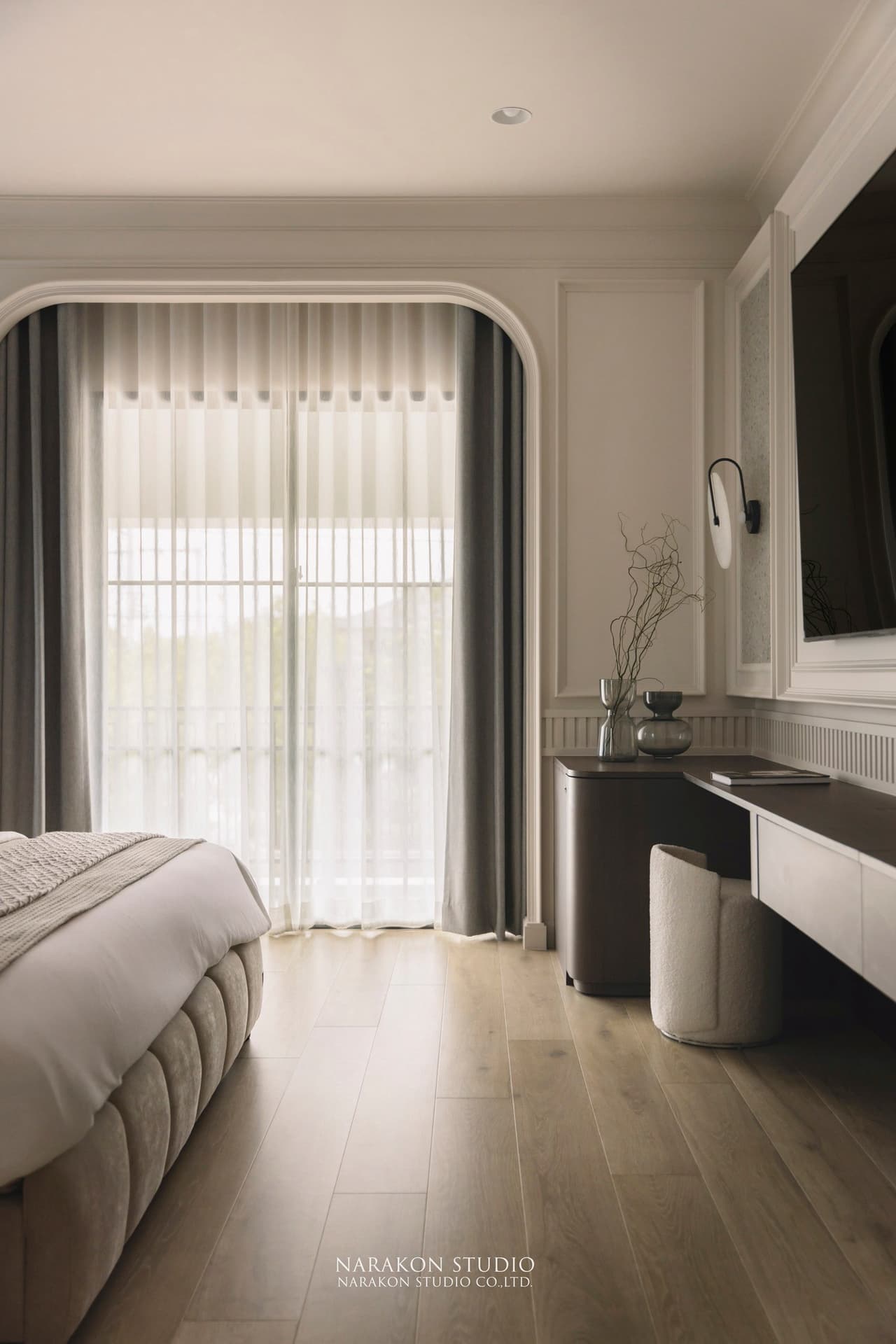 Neoclassic Elegance 11